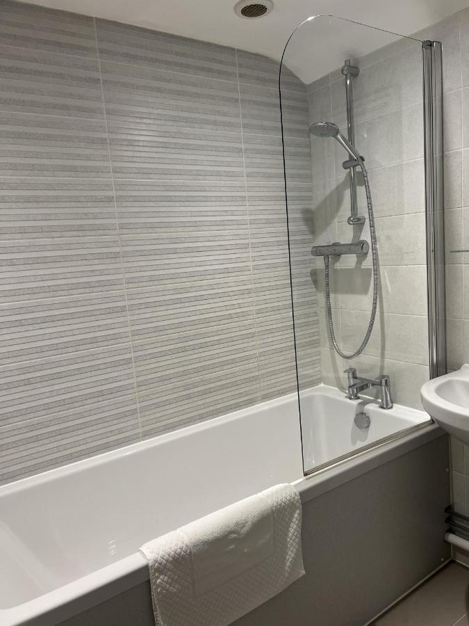 John Barleycorn Hotel Дъксфорд Екстериор снимка