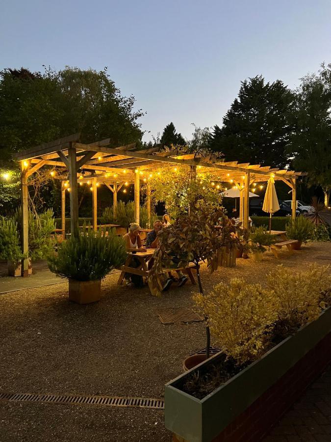 John Barleycorn Hotel Дъксфорд Екстериор снимка